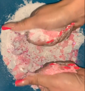 Amber Loves Asmr Crushing Powder for soothing Asmr