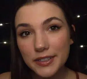 "Fluidity Asmr" selfie