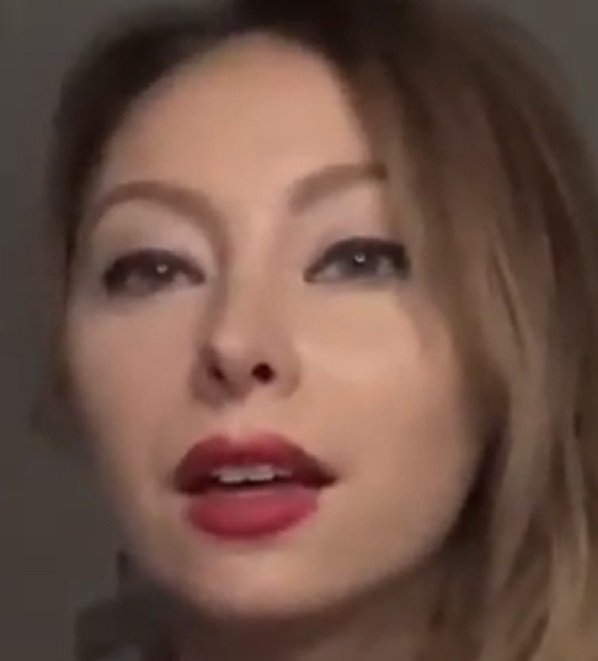 "Jenn Again asmr" face selfie