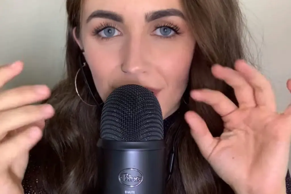 "Pigeons Asmr" with a 3dio micrphone