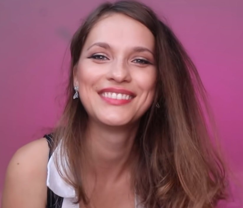 "ASMR Girlfriend" formerly Elcee ASMR kidnapping you and taking tape off your mouth.