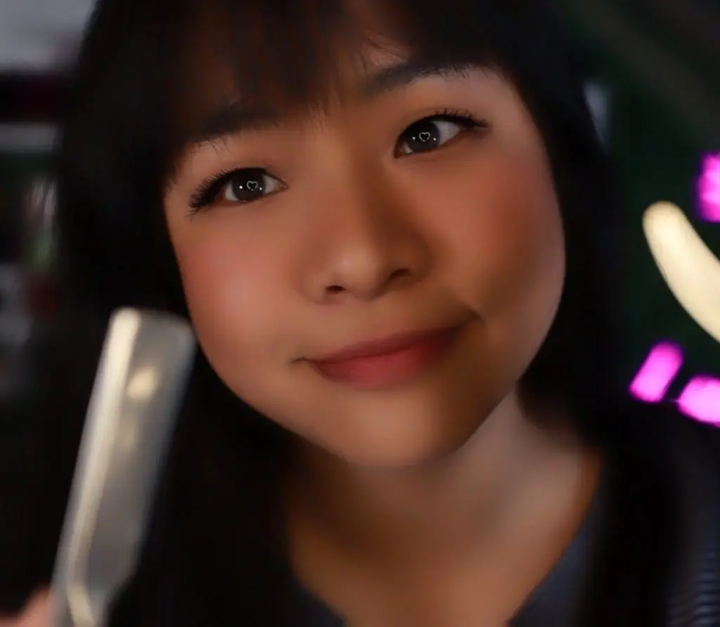 "Lumi Star ASMR" with a microphone
