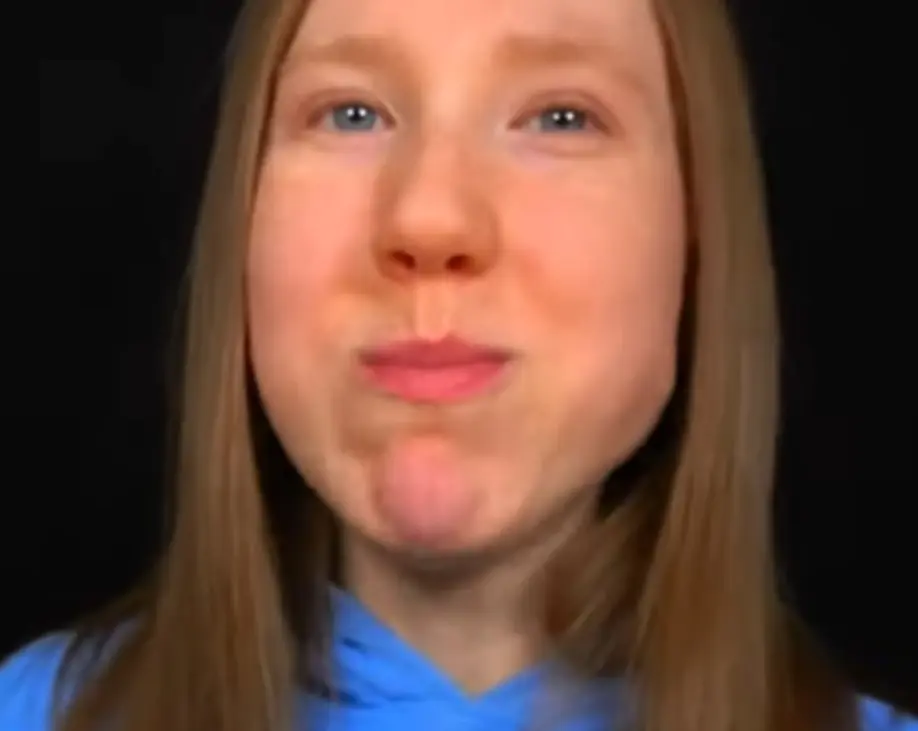 "SongByrd ASMR" eating some Mukbang
