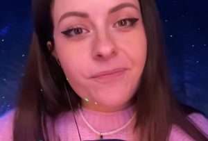 "ASMR Kali" a lovely French ASMR artist