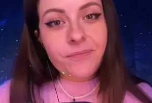 "ASMR Kali" a lovely French ASMR artist