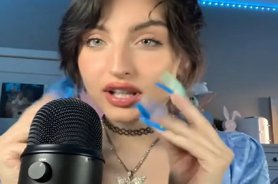 "Bee Bee Asmr" Age and Detailed information