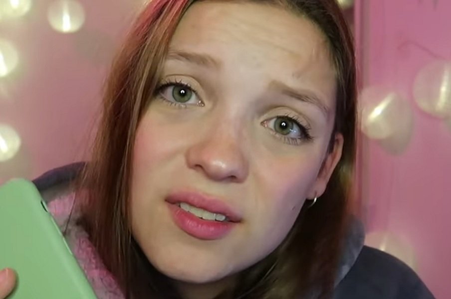 "Magical Stories ASMR" a lovely German ASMR Artist