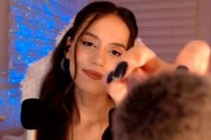 "Arle Quinn ASMR" face brushing ASMR