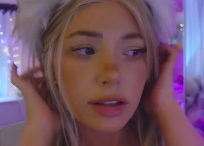 Dollblush ASMR with cat ears on