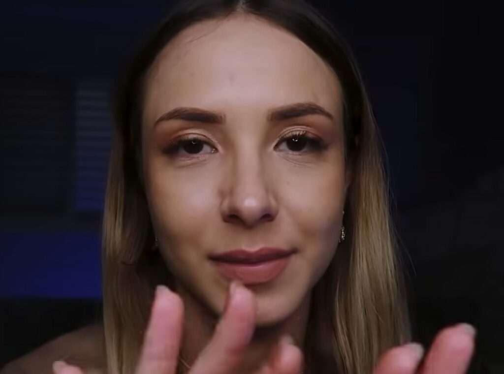 Larissa Volpati upclose personal attention ASMR