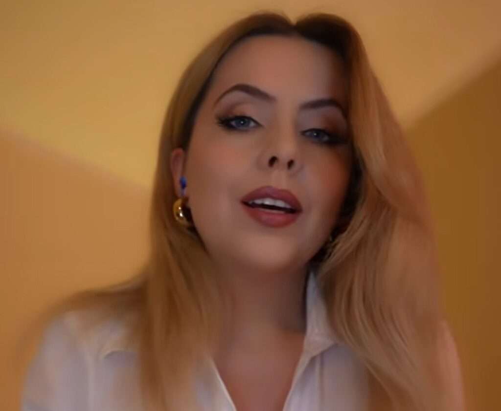 TRINKI ASMR blonde hair with white shirt