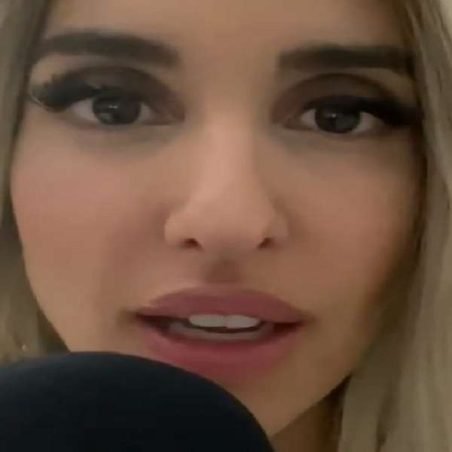 "ASMR Relax' Sexy ASMR Artist