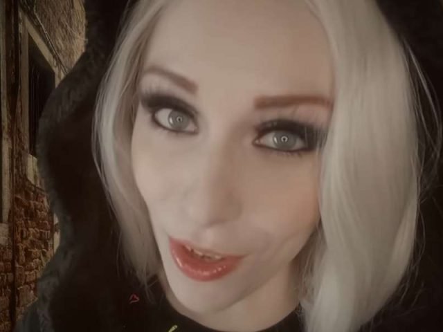 "Lady Dimitrescu Role Play" Blonde Girlfriend Roleplay