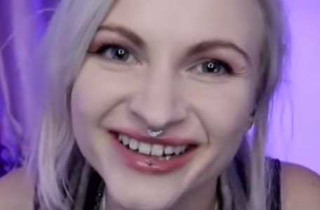 Ruby True Asmr "Ruby True Asmr" selfie