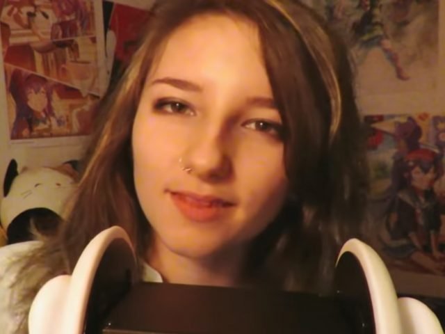 "aftynrose" rubbing your ears with a 3 dio microphone.